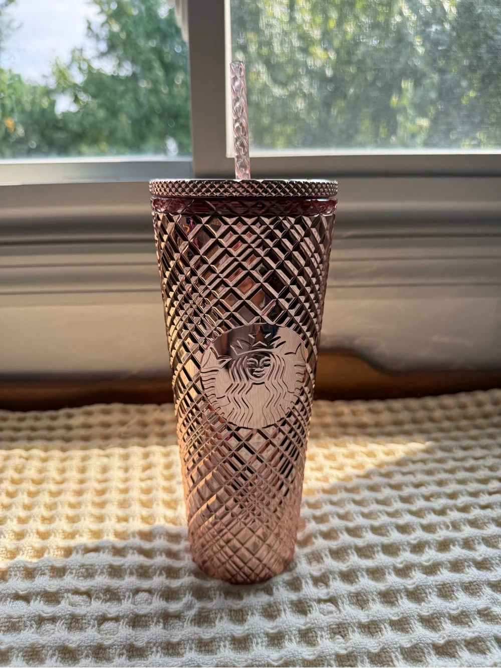 Starbucks 24oz Rose Gold Textured Diamond Tumbler